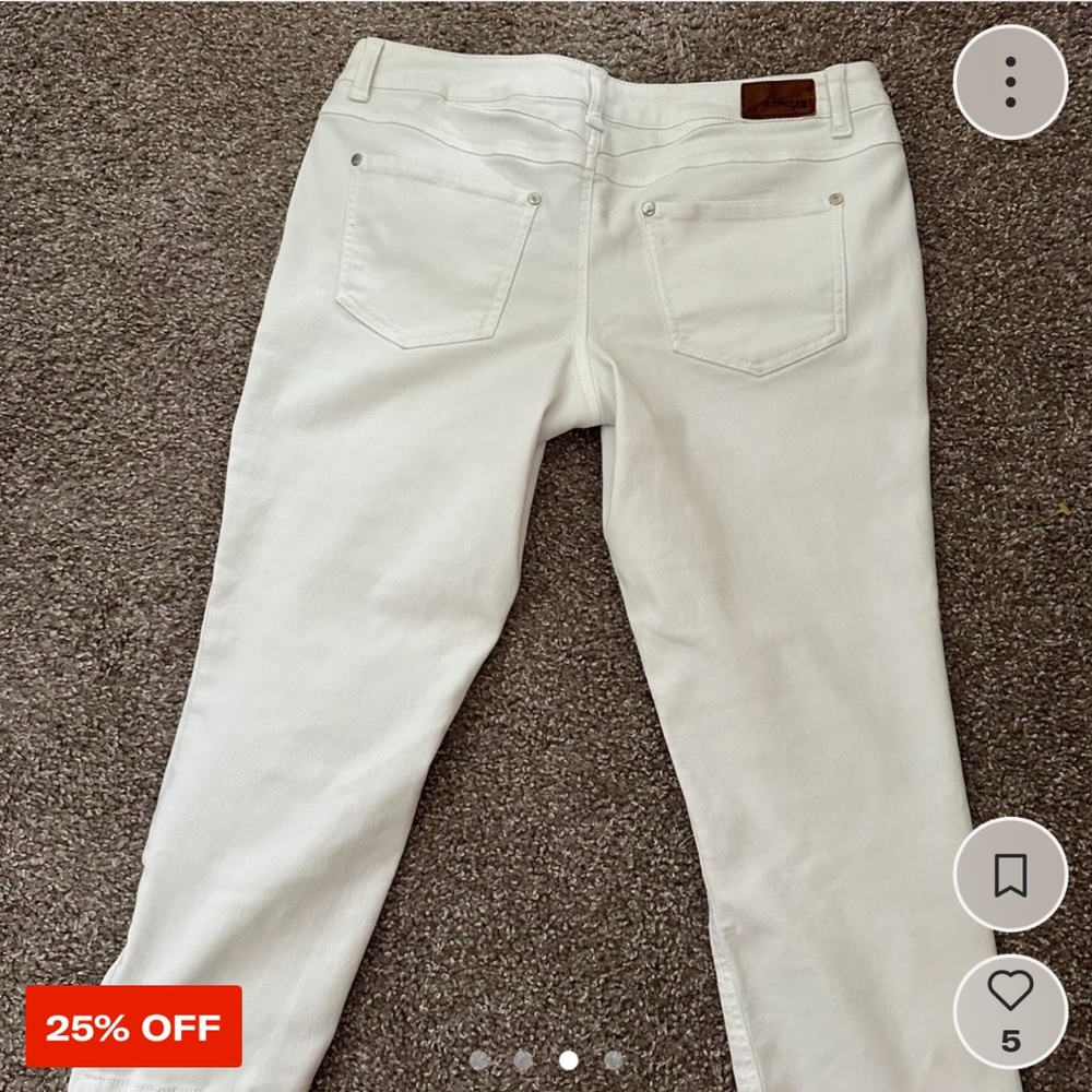 White Capri Express - Picture 3 of 4